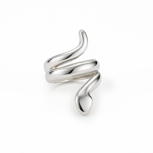 Anello in argento dal design snake