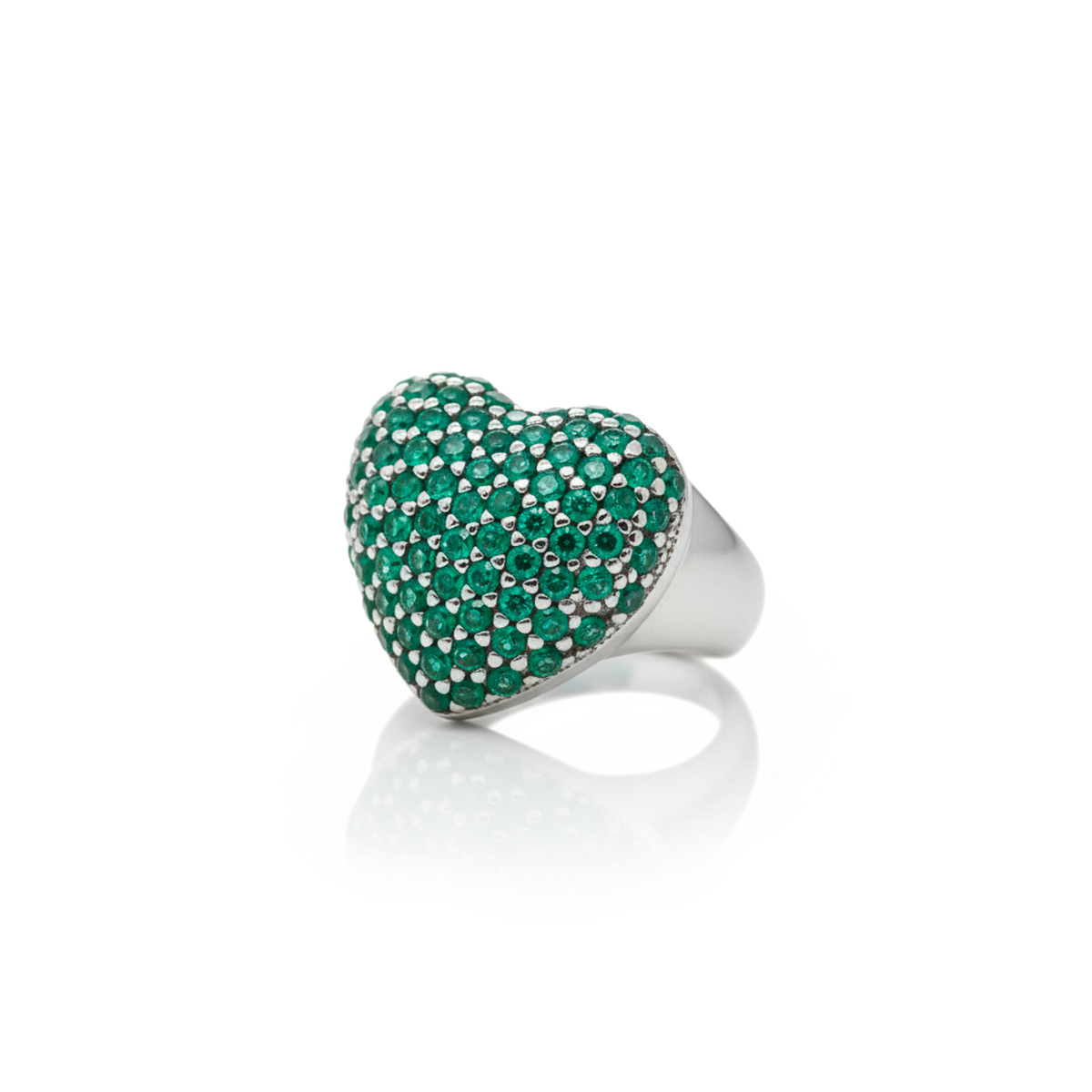 Anello in argento a forma di cuore con zirconi