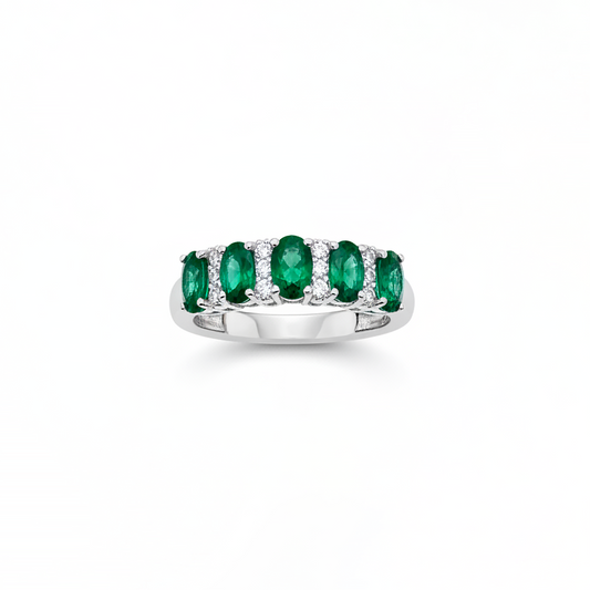 Anello in argento con pietre ovali taglio brillante