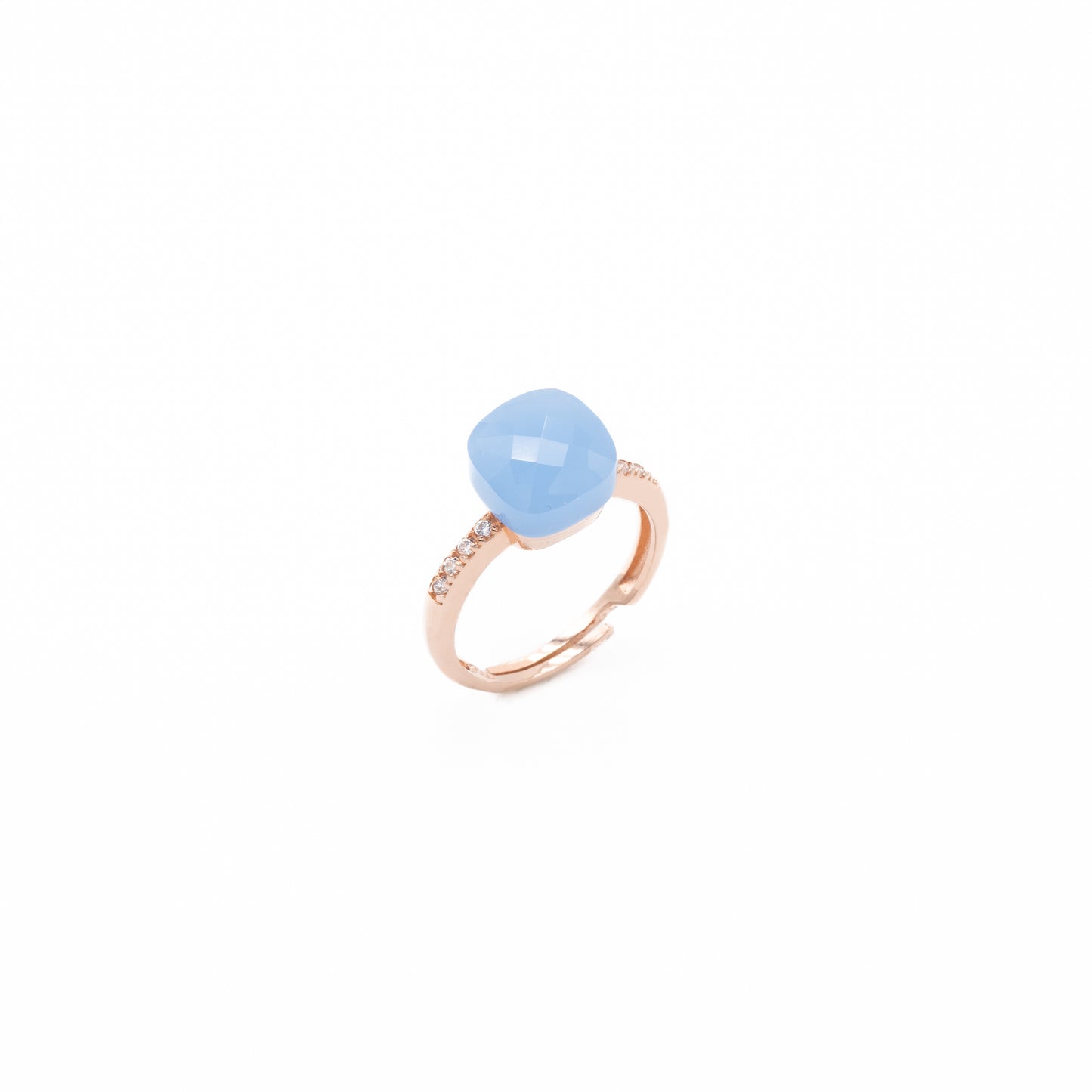 Anello con pietra semipreziosa