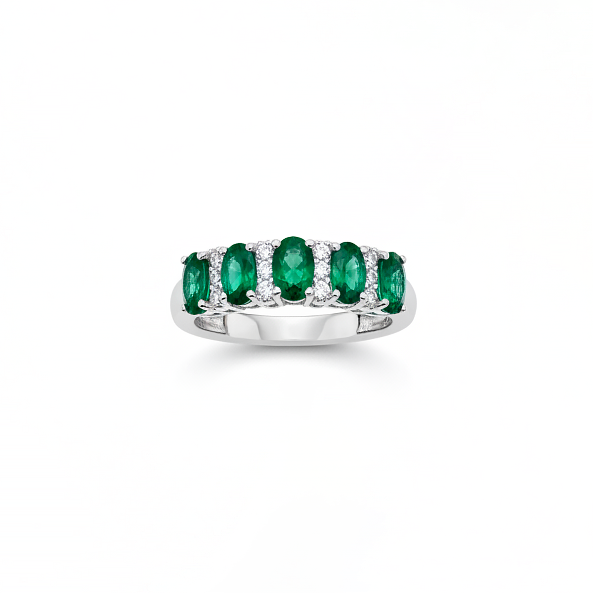 Anello in argento con pietre ovali taglio brillante